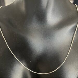 Vintage Milor Italian sterling silver box chain